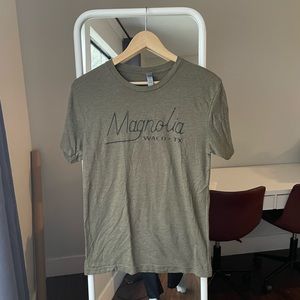 Magnolia Waco, Texas T-Shirt, Size Small